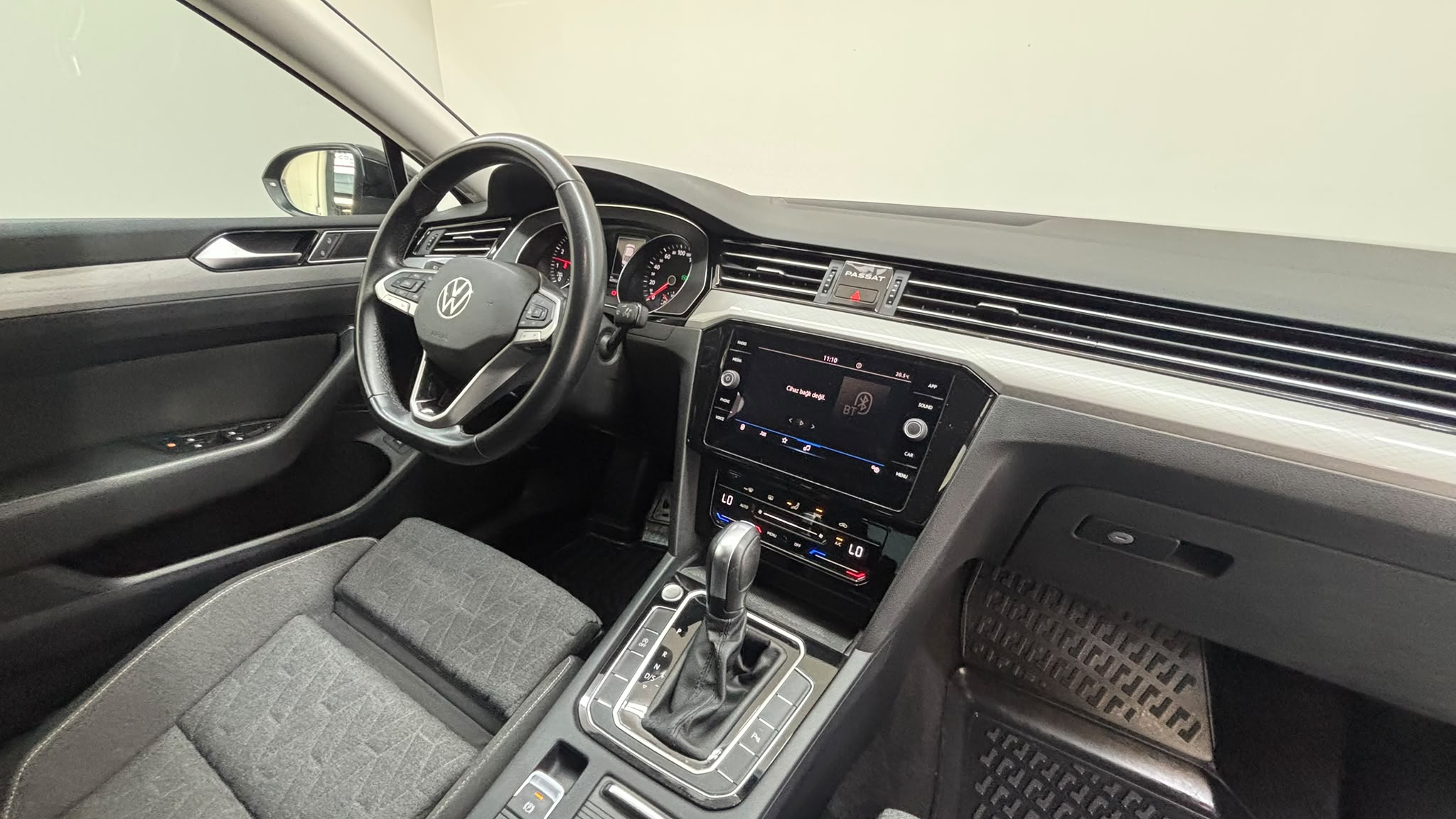 VOLKSWAGEN PASSAT 13